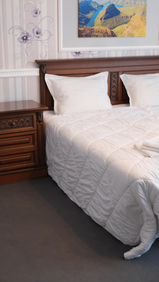 The Monastery Guest House Koshov Екстер'єр фото