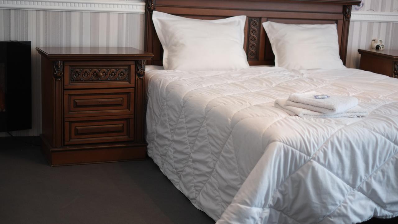 The Monastery Guest House Koshov Екстер'єр фото