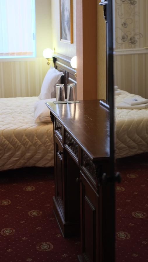 The Monastery Guest House Koshov Екстер'єр фото
