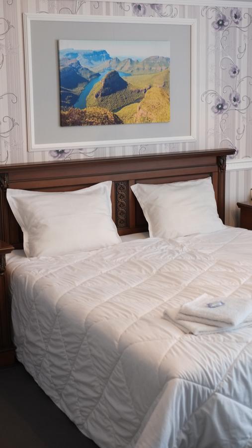 The Monastery Guest House Koshov Екстер'єр фото